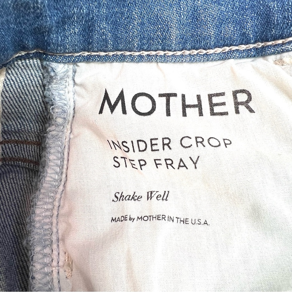 Mother Denim Insider Crop Step Fray Jeans
Shake Well Size 24 - Picture 15 of 16